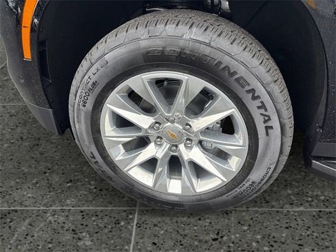 New 2026 Chevrolet Suburban Premier w/ Sun And Tow Package image 14