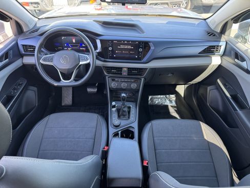 Used 2022 Volkswagen Taos SE w/ IQ.Drive SE Package image 32