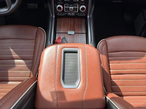 Used 2024 GMC Yukon XL Denali Ultimate image 20