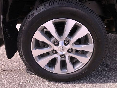 Used 2017 Toyota Tundra Limited image 35