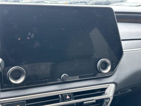 Used 2024 Lexus RX 350 Premium image 12