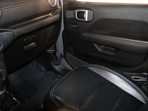 Used 2022 Jeep Wrangler Unlimited Sahara w/ Cold Weather Group image 80