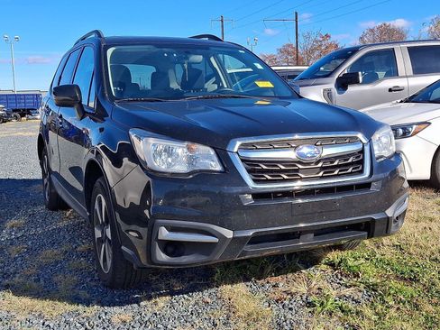 Used 2018 Subaru Forester 2.5i Premium w/ All-Weather Package image 4