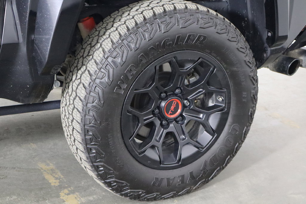 Used 2024 Toyota Tacoma TRD Pro AWD/4WD image 37