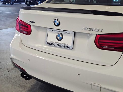 Used 2018 BMW 330i xDrive Sedan AWD/4WD image 7