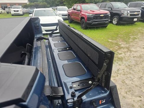 Used 2024 GMC Sierra 1500 SLT w/ SLT Premium Plus Package AWD/4WD image 36