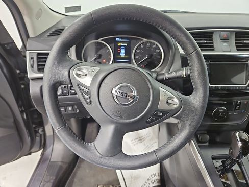 Used 2018 Nissan Sentra SV image 15