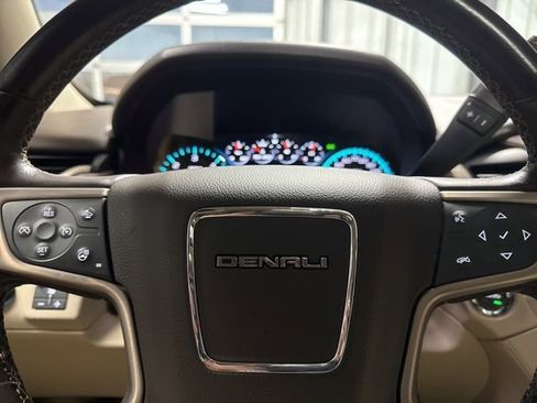 Used 2020 GMC Yukon Denali w/ Open Road Package image 16