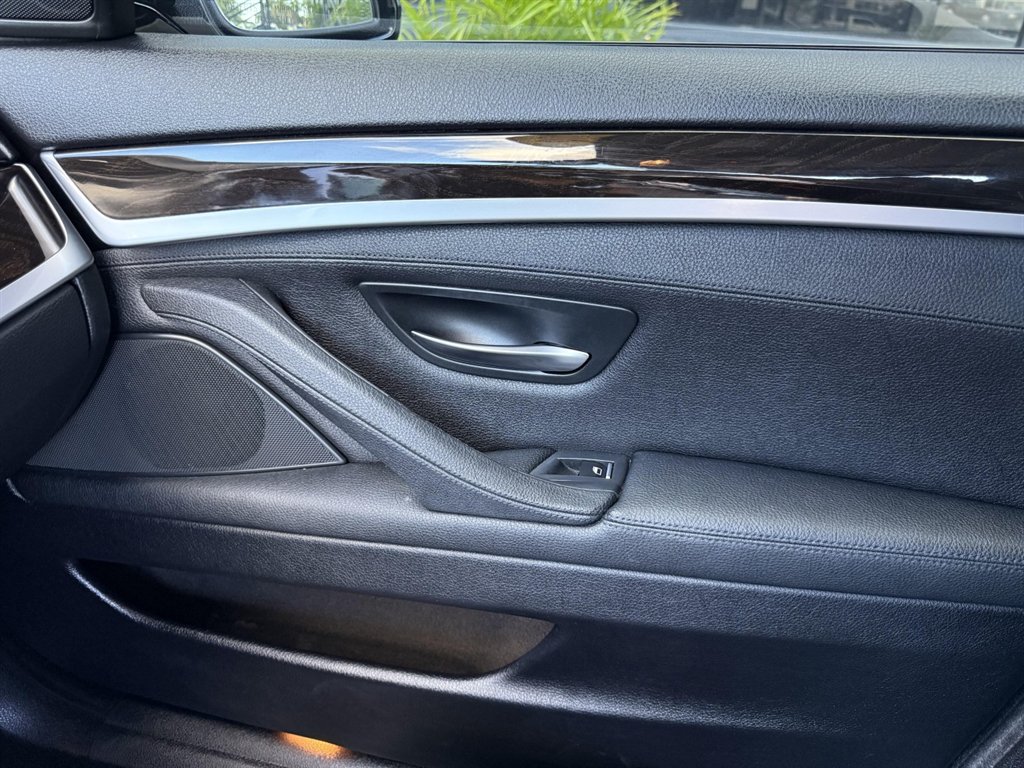 Used 2016 BMW 528i Sedan RWD image 24