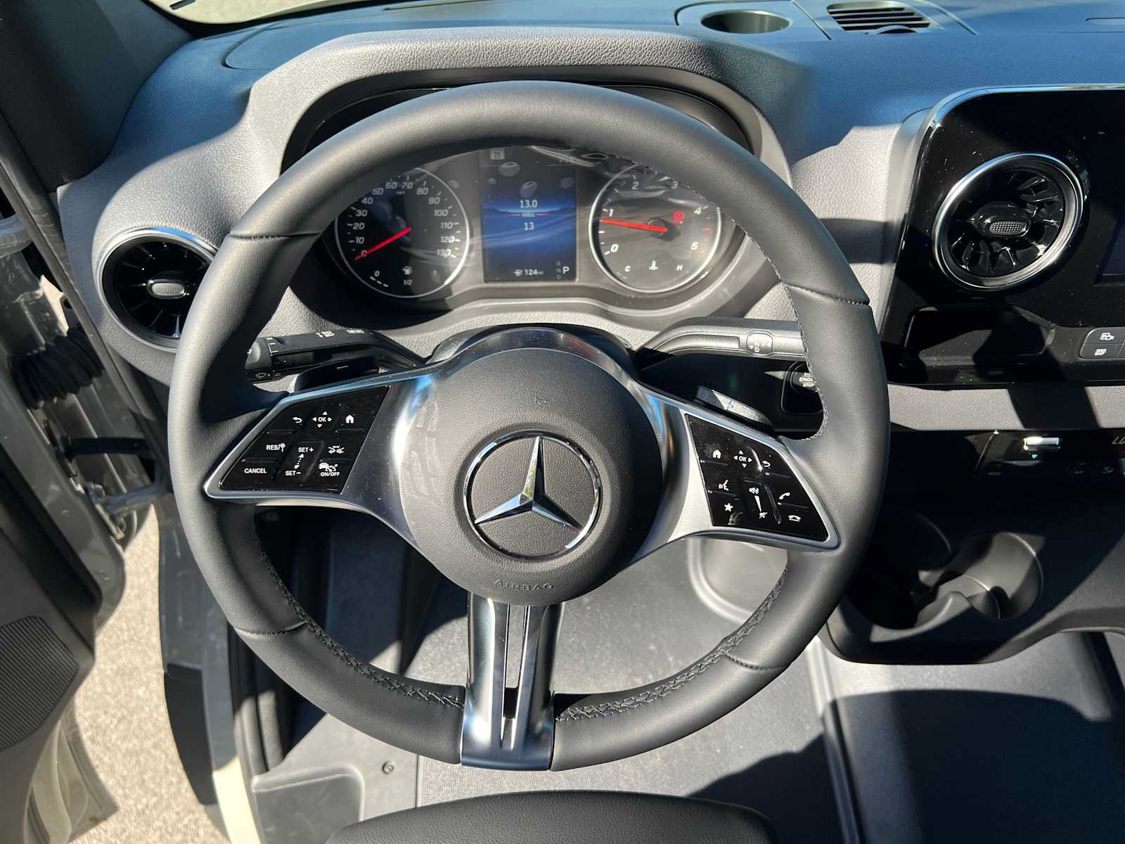 Used 2026 Mercedes-Benz Sprinter 2500 image 27