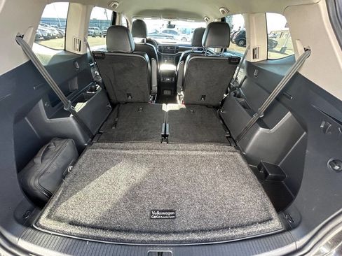 Used 2021 Volkswagen Atlas SE image 10