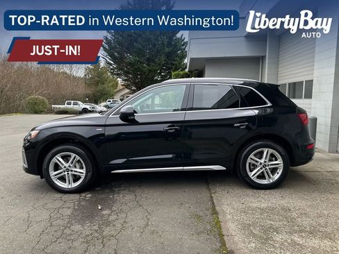 Used 2023 Audi Q5 e Premium w/ Convenience Package image 9
