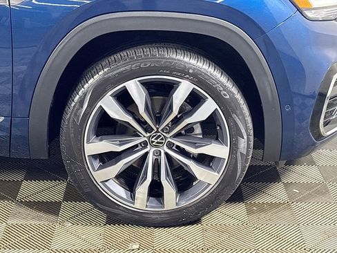 Certified 2023 Volkswagen Atlas Cross Sport SEL Premium R-Line AWD/4WD image 24
