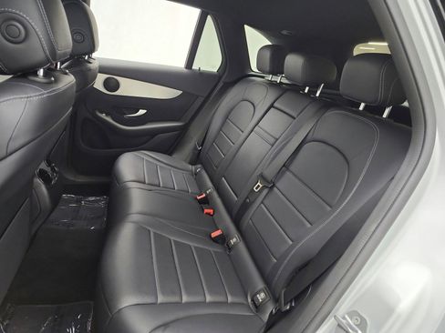Used 2019 Mercedes-Benz GLC 300 image 15