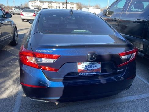 Used 2018 Honda Accord Hybrid image 9