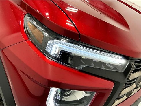 Used 2023 GMC Canyon AT4X image 39