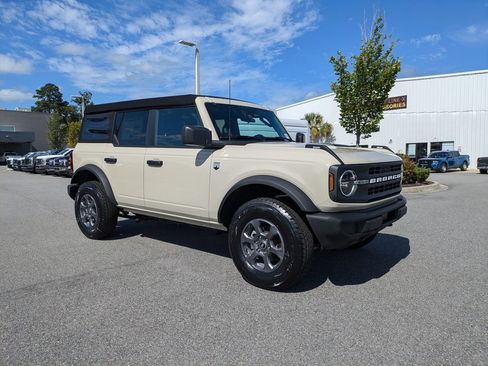 New 2026 Ford Bronco Big Bend AWD/4WD image 2