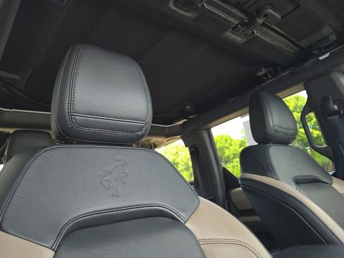 Used 2023 Ford Bronco Wildtrak AWD/4WD image 18