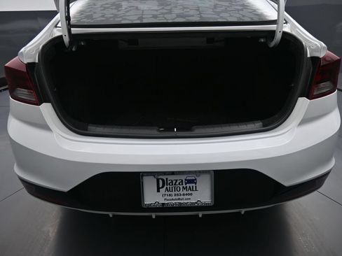Used 2019 Hyundai Elantra SEL FWD image 21