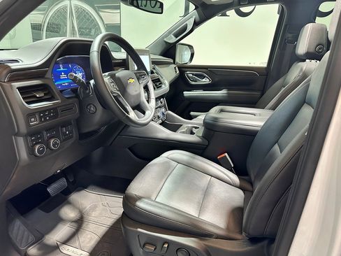 Used 2023 Chevrolet Tahoe LT w/ LT Signature Package AWD/4WD image 10