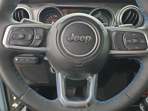 Used 2023 Jeep Wrangler Unlimited Rubicon 4xe image 31