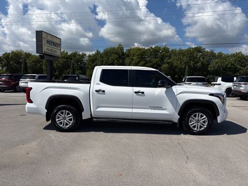 Used 2025 Toyota Tundra SR5 image 2