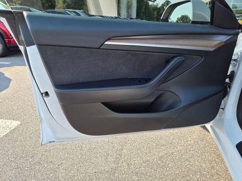 Used 2023 Tesla Model 3 Standard Range RWD image 12