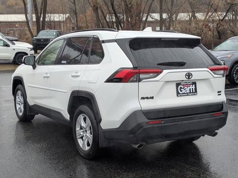 Used 2019 Toyota RAV4 XLE image 8