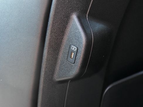 Used 2025 Kia Niro Wind FWD image 39