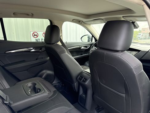 Used 2022 Buick Envision Preferred image 37