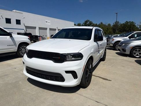 Used 2025 Dodge Durango GT w/ Blacktop Package RWD image 2