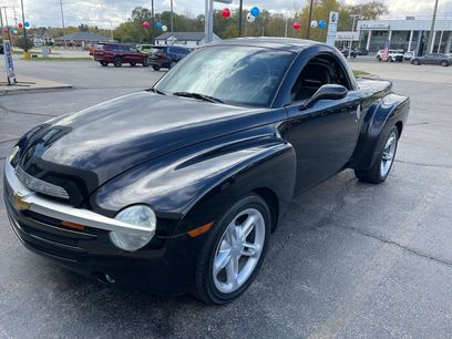 Used 2004 Chevrolet SSR w/ Preferred Equipment Group