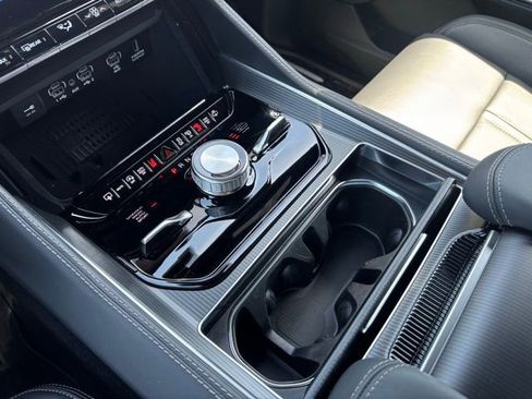 New 2026 Jeep Grand Wagoneer Summit AWD/4WD image 26