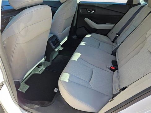 Used 2025 Honda Accord SE image 18