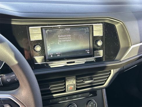 Certified 2023 Volkswagen Jetta Sport image 22