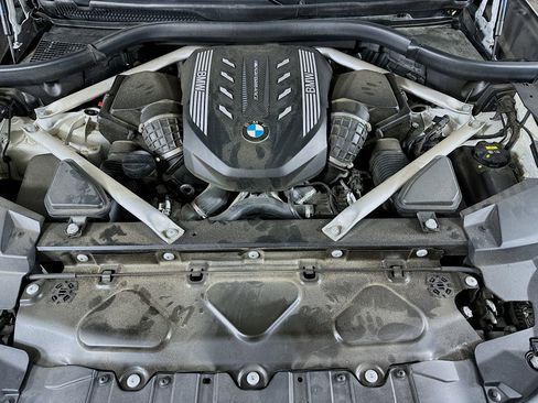 Used 2020 BMW X5 M50i w/ Executive Package image 32