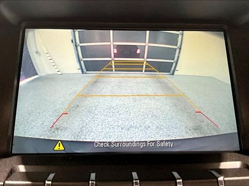 Used 2017 Chevrolet Equinox LT w/ Convenience Package image 14