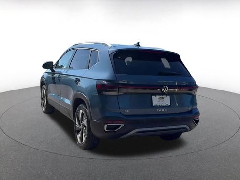 Used 2025 Volkswagen Taos SE image 10