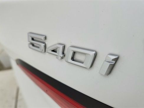 Used 2026 BMW 540i xDrive image 17