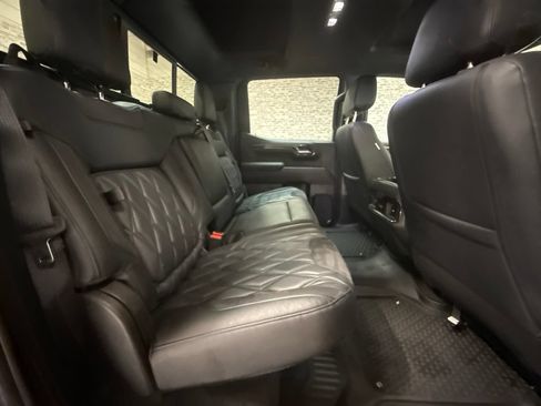 Used 2023 GMC Sierra 1500 AT4 w/ AT4 Premium Package AWD/4WD image 13