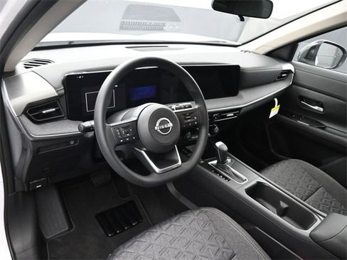 New 2026 Nissan Kicks SV image 18