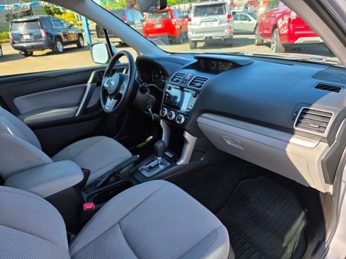 Used 2018 Subaru Forester 2.5i Premium image 25