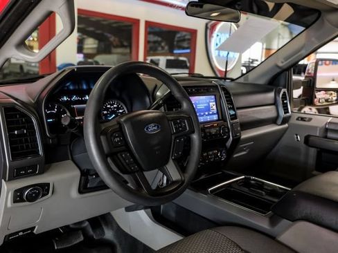 Used 2022 Ford F350 XLT w/ XLT Premium Package AWD/4WD image 5