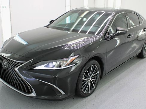 Used 2022 Lexus ES 350 w/ Premium Package FWD image 4
