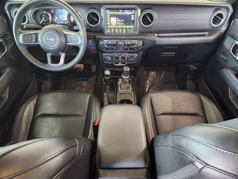 Used 2023 Jeep Wrangler Unlimited Sahara AWD/4WD image 27