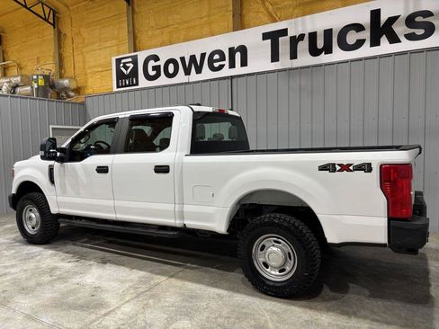 Used 2021 Ford F250 XL w/ Power Equipment Group AWD/4WD image 5