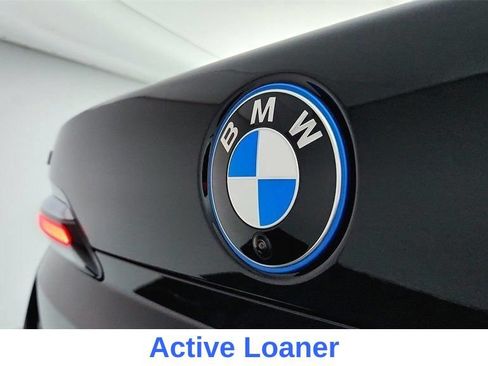 Used 2025 BMW i7 xDrive60 AWD/4WD image 16