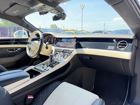 Used 2020 Bentley Continental GT V8 AWD/4WD image 25