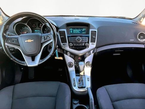 Used 2014 Chevrolet Cruze LT image 7
