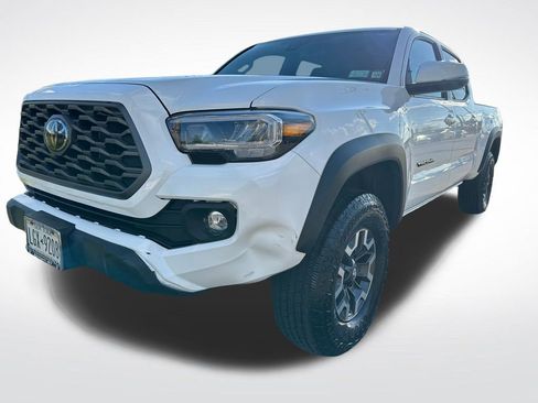 Used 2023 Toyota Tacoma TRD Off-Road image 3
